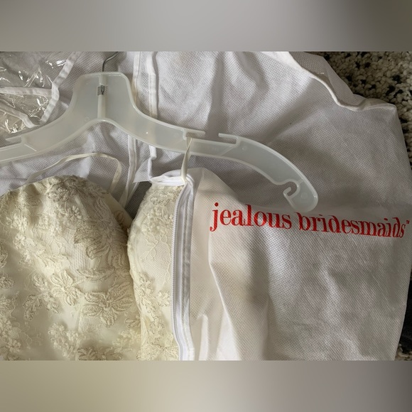 Casablanca Wedding Bridal Dress - Picture 8 of 8